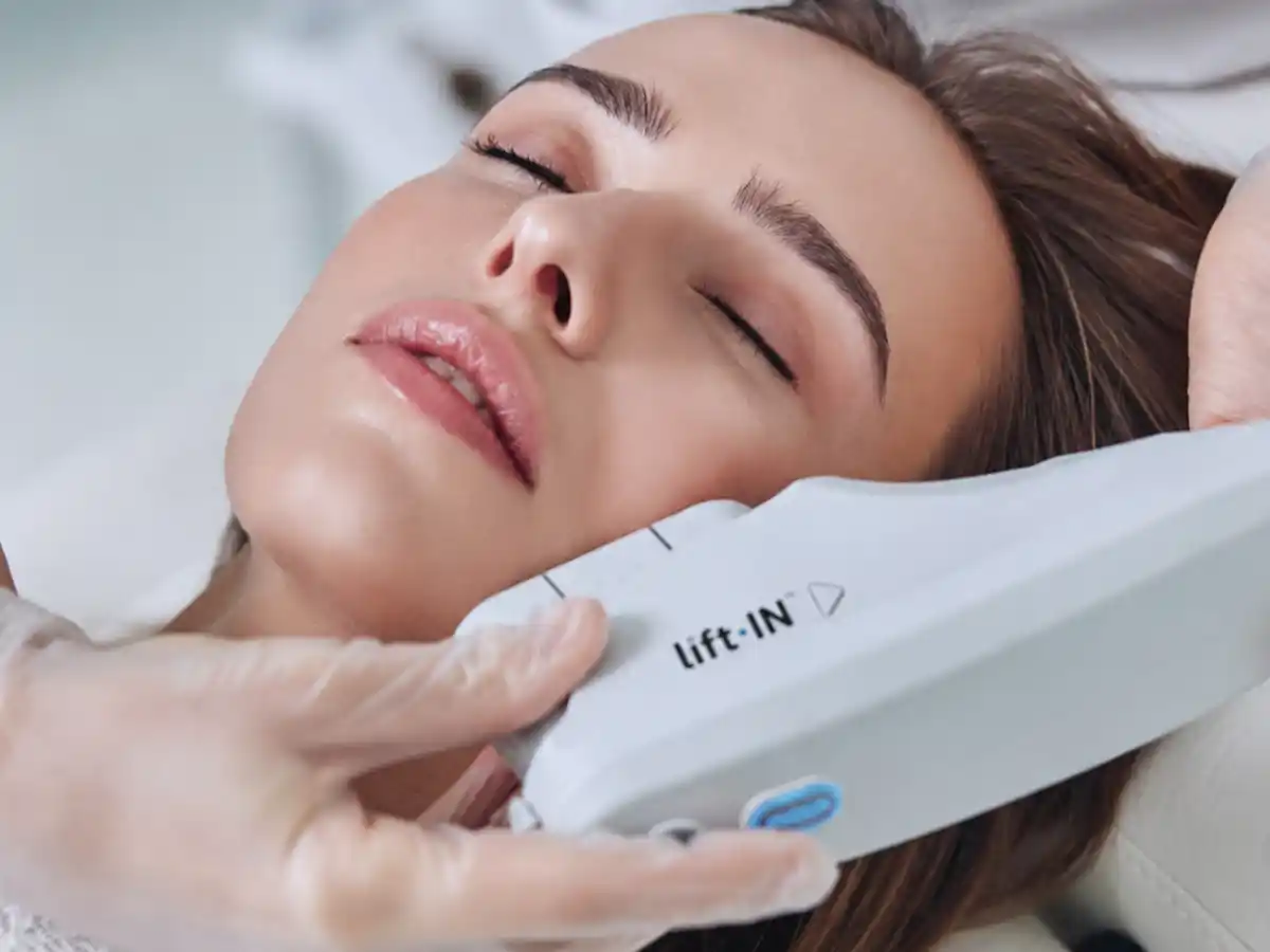 HIFU Facial en Glow Medical Clinique