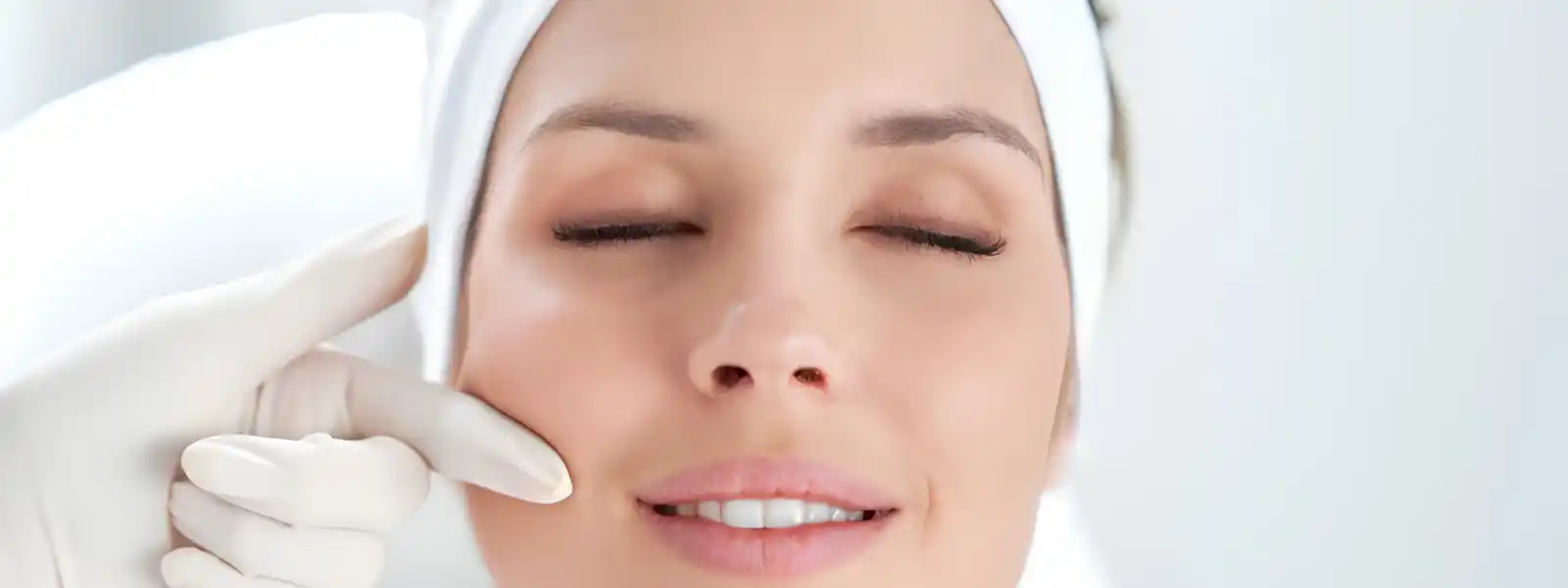 Glow Lift Supreme en Glow Medical Clinique